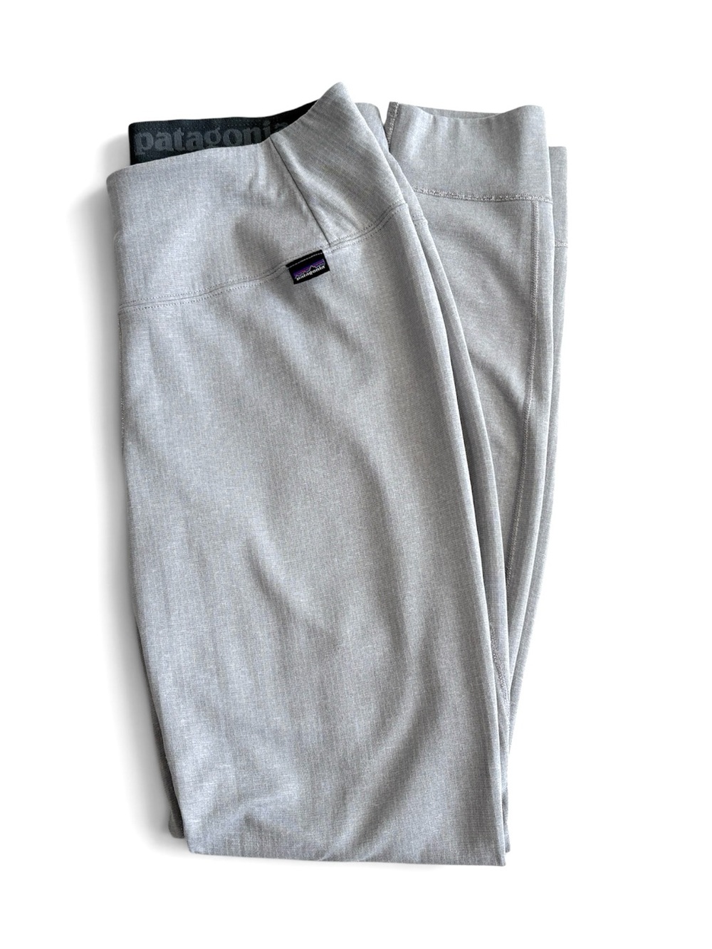 Patagonia Women’s Midweight Capeline Base layer Size M